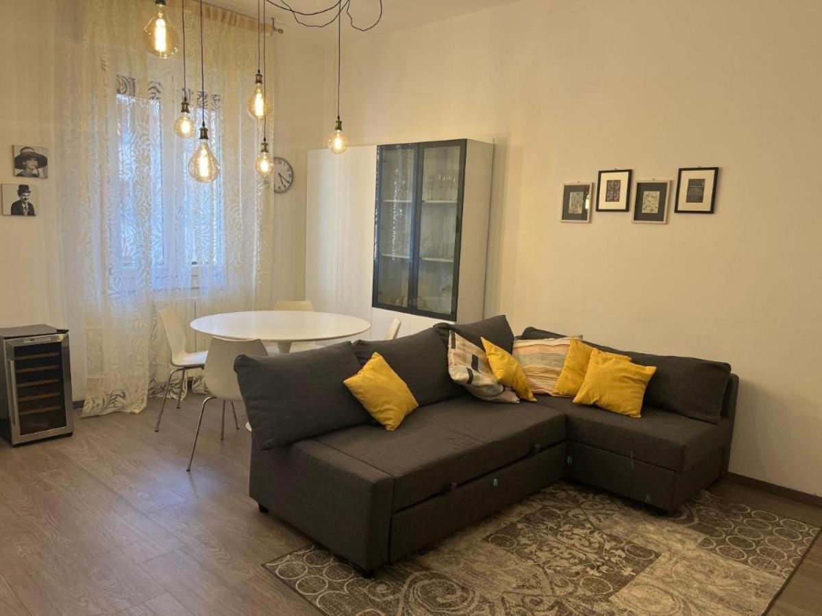 Col Di Lana Apt Milano Esterno foto