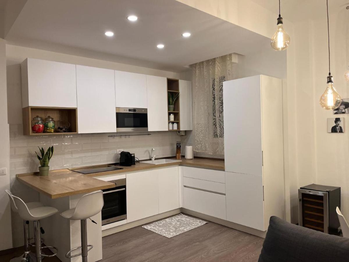 Col Di Lana Apt Milano Esterno foto